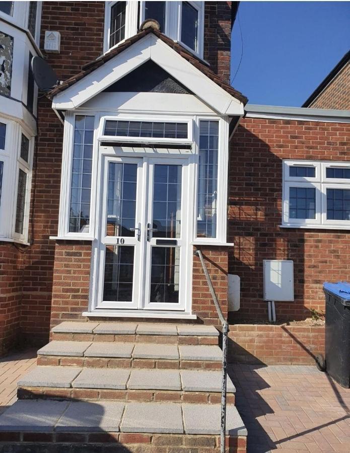 Apartament Cosy Studio Wembley Stadium Gem Zewnętrze zdjęcie
