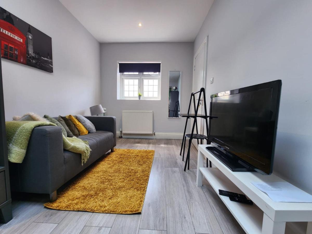 Apartament Cosy Studio Wembley Stadium Gem Zewnętrze zdjęcie