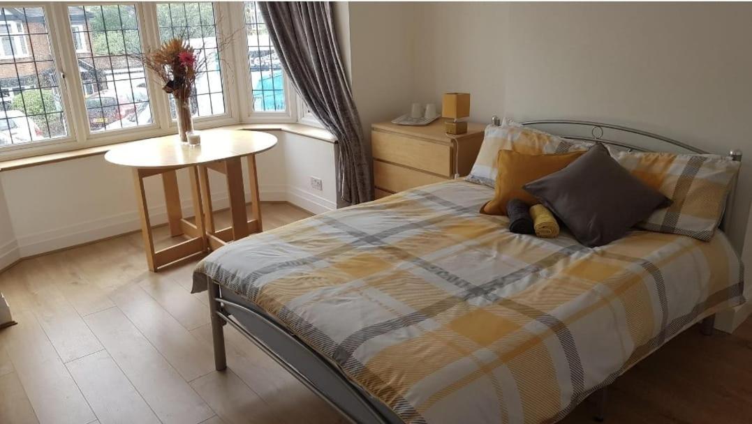 Apartament Cosy Studio Wembley Stadium Gem Zewnętrze zdjęcie